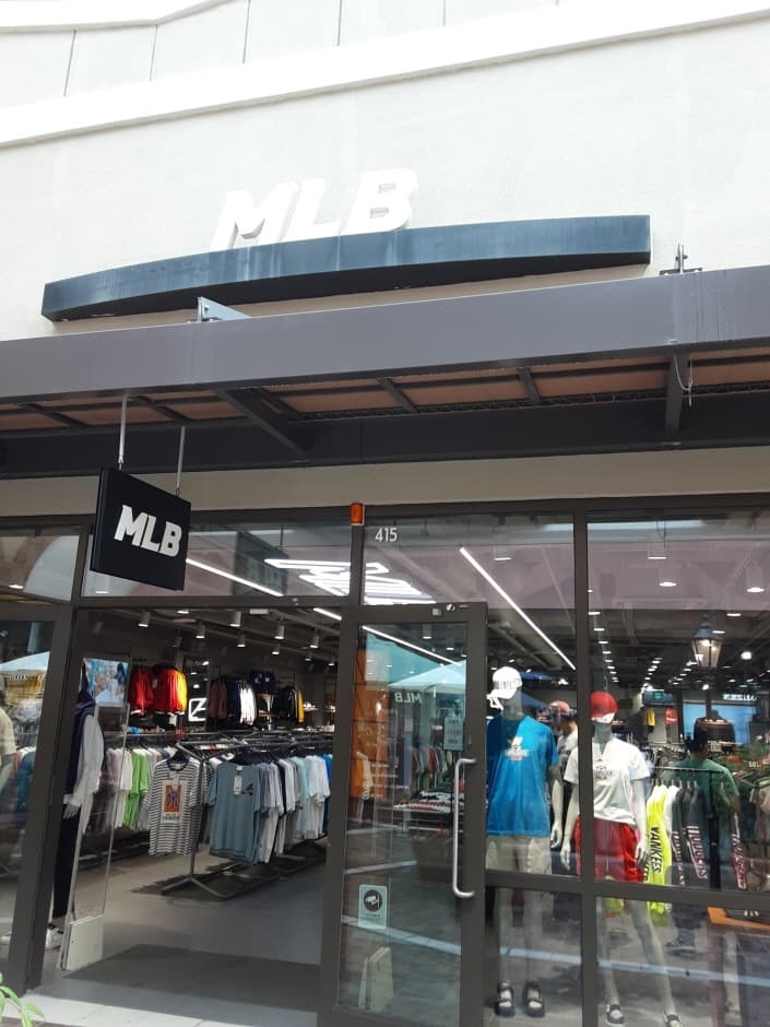 MLB - Shinsegae Paju Branch [Tax Refund Shop] (MLB 신세계파주)