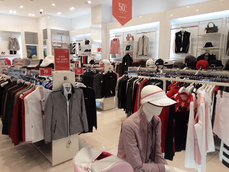 Creas F&C Ping Golf - Lotte Buyeo Branch [Tax Refund Shop] (크리스 핑골프 롯데부여)