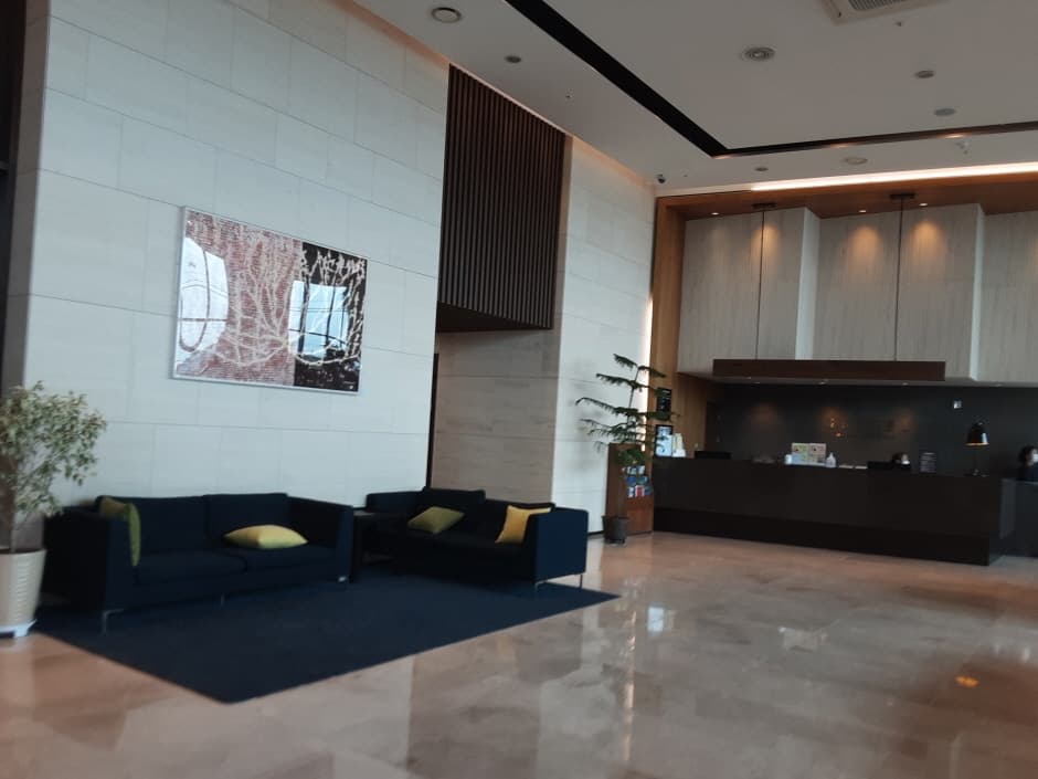 Grabel Hotel - Jeju Branch [Tax Refund Shop] (그라벨호텔 제주점)
