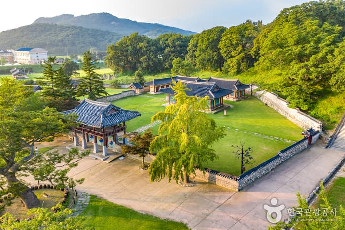 Haemieupseong Walled Town (서산 해미읍성)