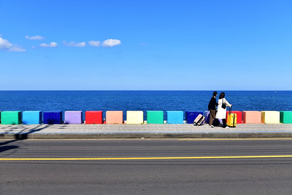 Dodu-dong Rainbow Coastal Road (도두동 무지개해안도로)
