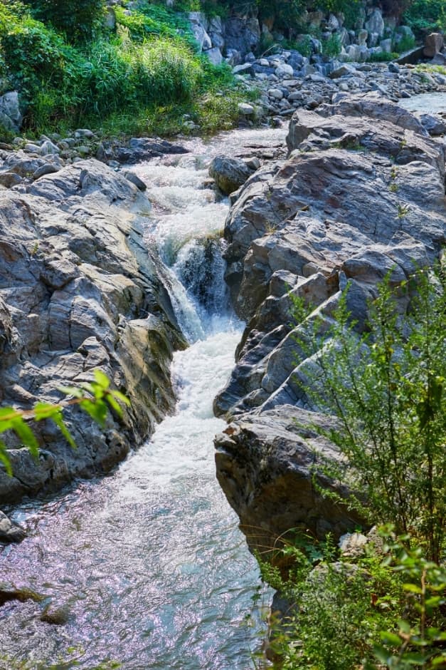Sangchongyegok Valley (상촌계곡)