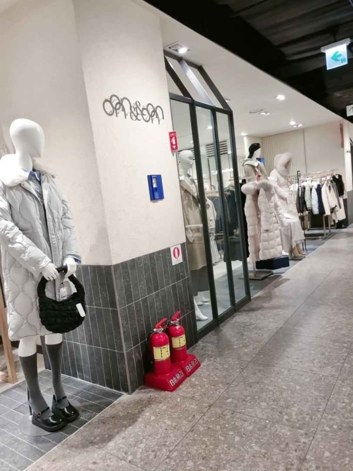 On & On - NC Singuro Branch [Tax Refund Shop] (온앤온 nc신구로)