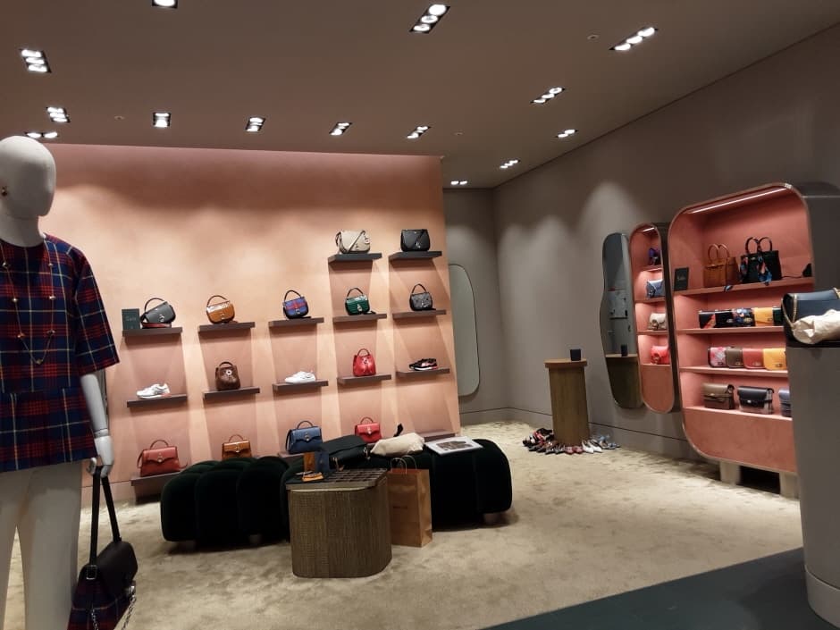 Mulberry - Lotte World Mall Branch [Tax Refund Shop] (멀버리 롯데월드몰점)