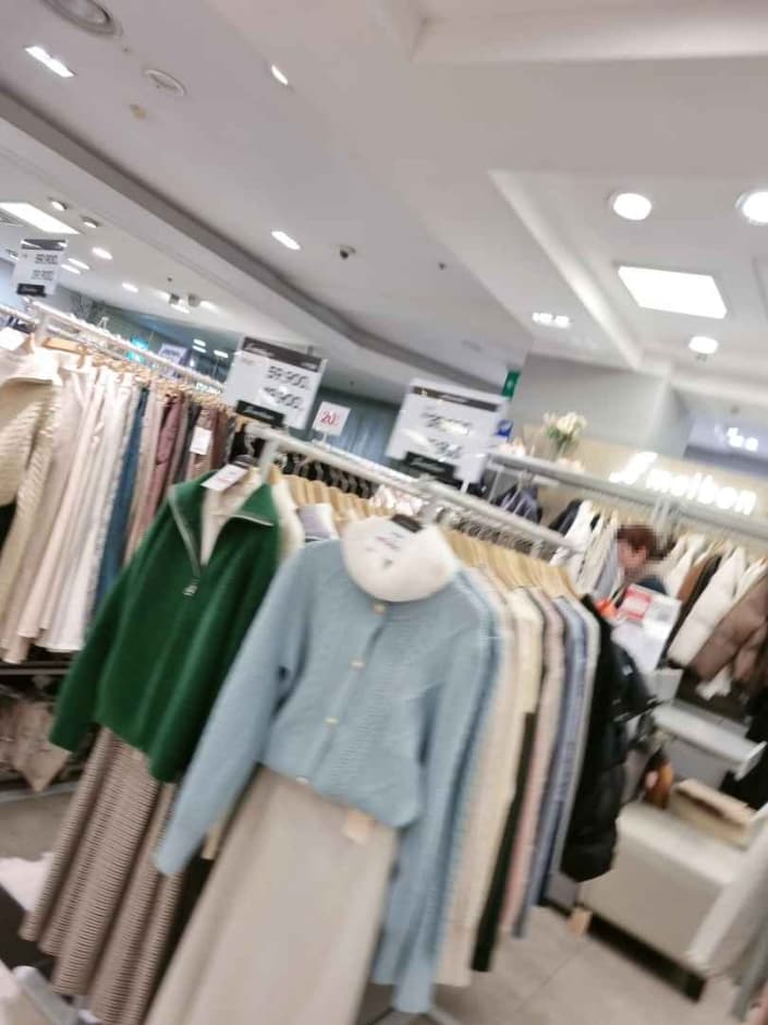 Melbon - 2001 Outlet Junggye Branch [Tax Refund Shop]  (멜본 2001아울렛 중계)