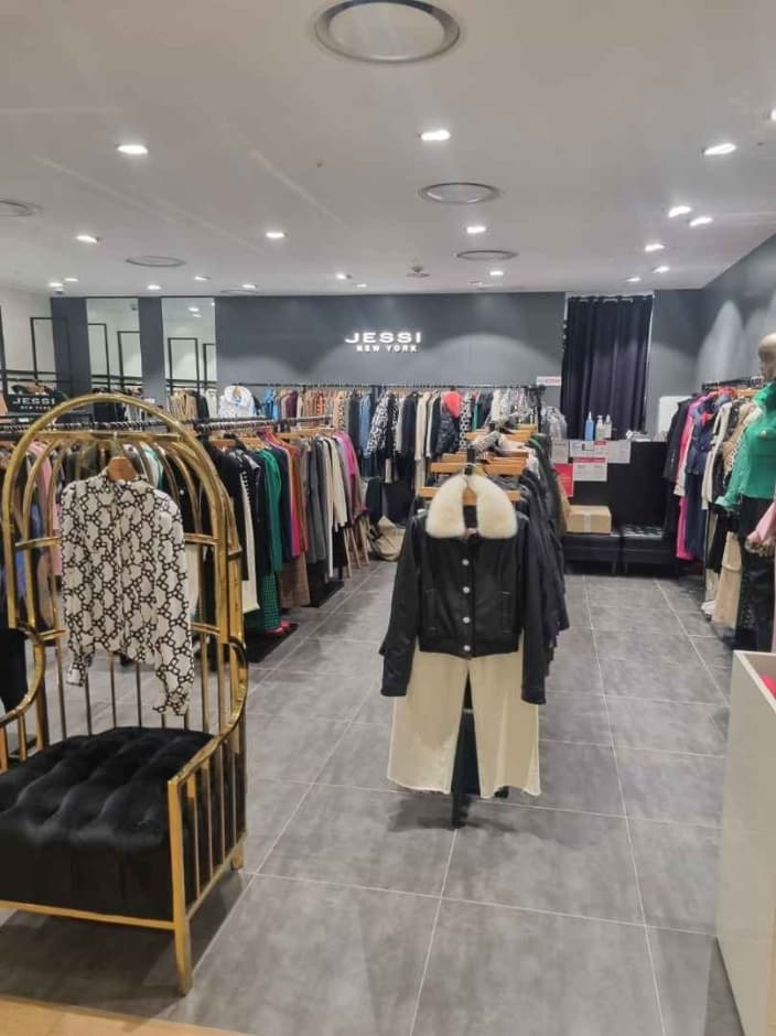 Jessi New York [Tax Refund Shop] (제시뉴욕)