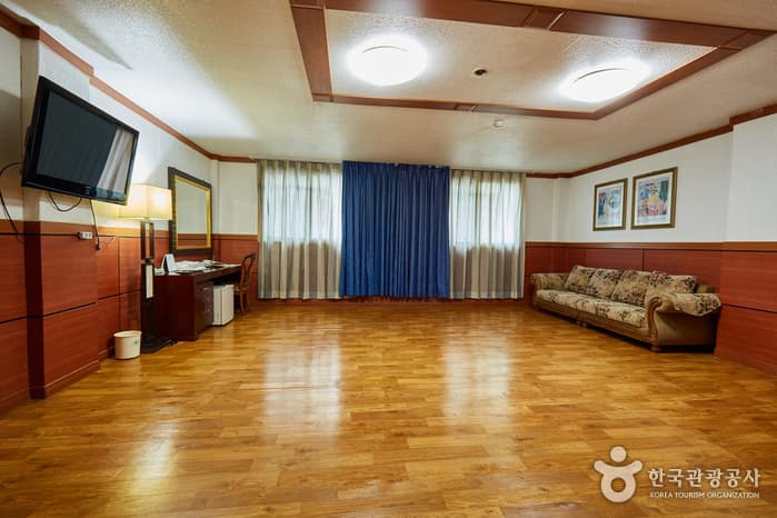 Backam Springs Hotel (백암스프링스호텔)