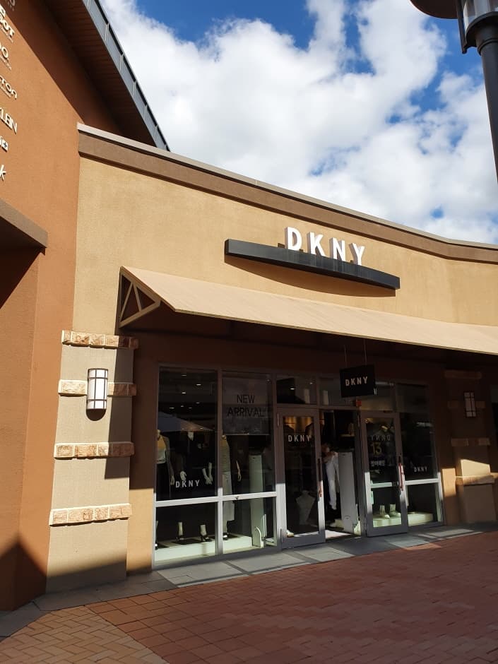 The Handsome Dkny - Shinsegae Yeoju Branch [Tax Refund Shop] (한섬 DKNY 신세계여주)