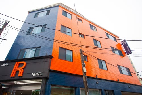 JEJU R HOTEL (제주알(R)호텔)