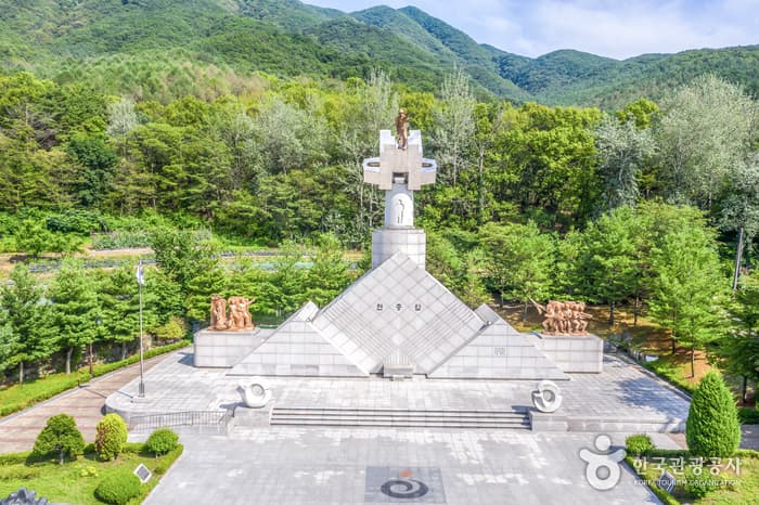 Geomdansan Mountain (검단산)