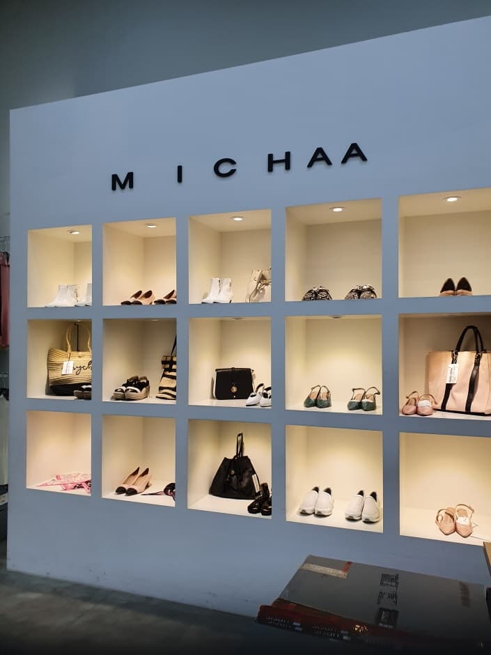 Michaa - Lotte Factory Gasan Branch [Tax Refund Shop] (미샤 롯데팩토리 가산)