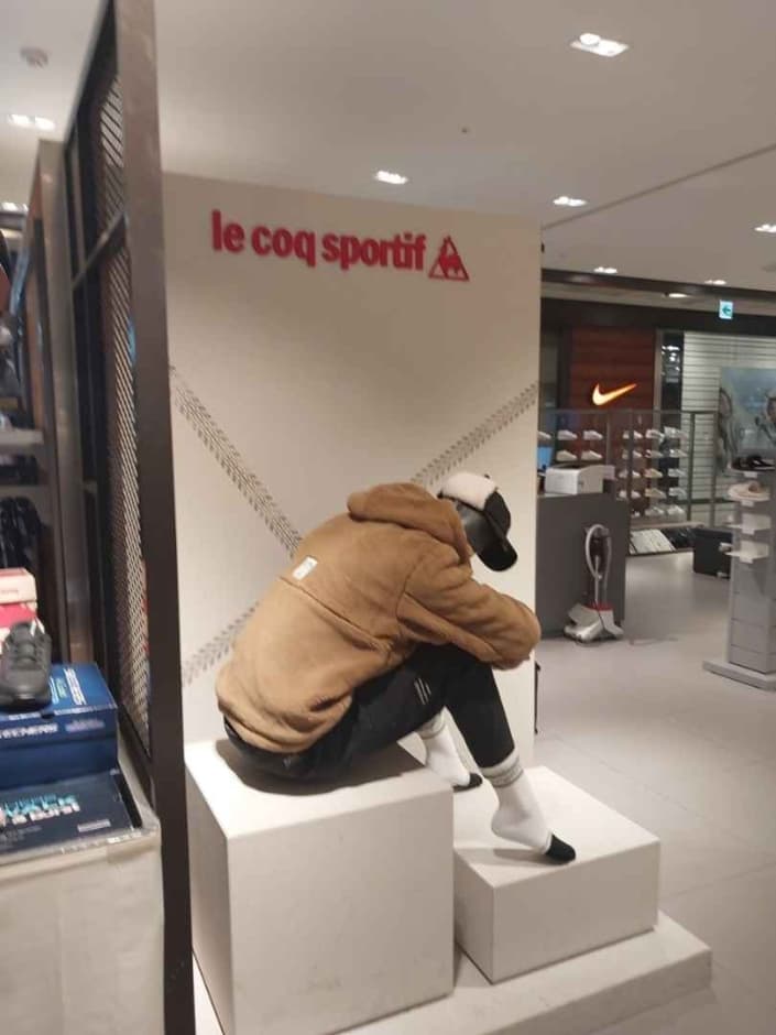 Le Coq Sportif [Tax Refund Shop] (르꼬끄)