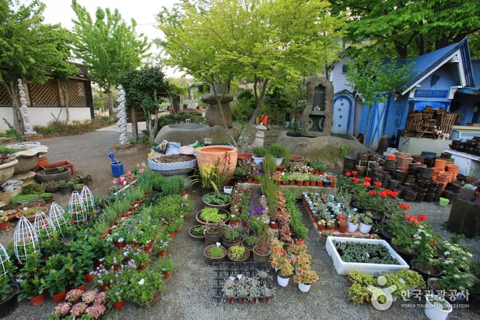 Haeoreum Art Village (해오름예술촌)