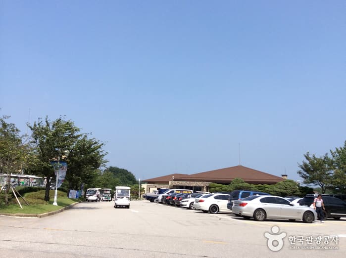 Seorak Plaza Country Club (설악프라자컨트리클럽)