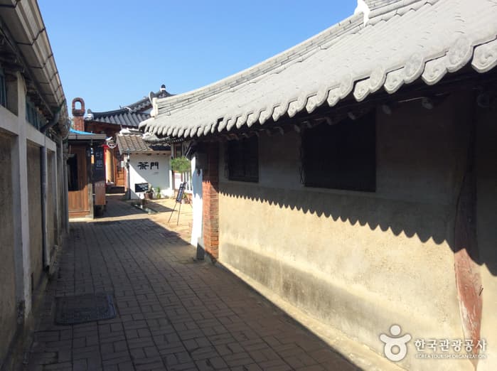 Damun (다문)