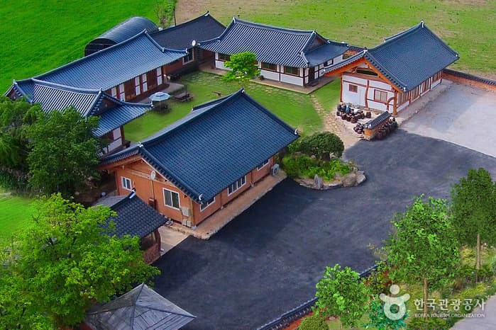 NABIdream Hanok Stay (한옥펜션 나비의 꿈)