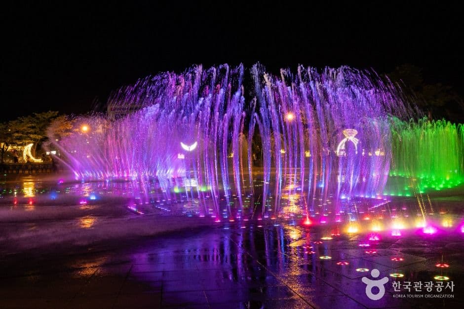 Dadaepo Sunset Fountain of Dreams (다대포 꿈의 낙조분수)