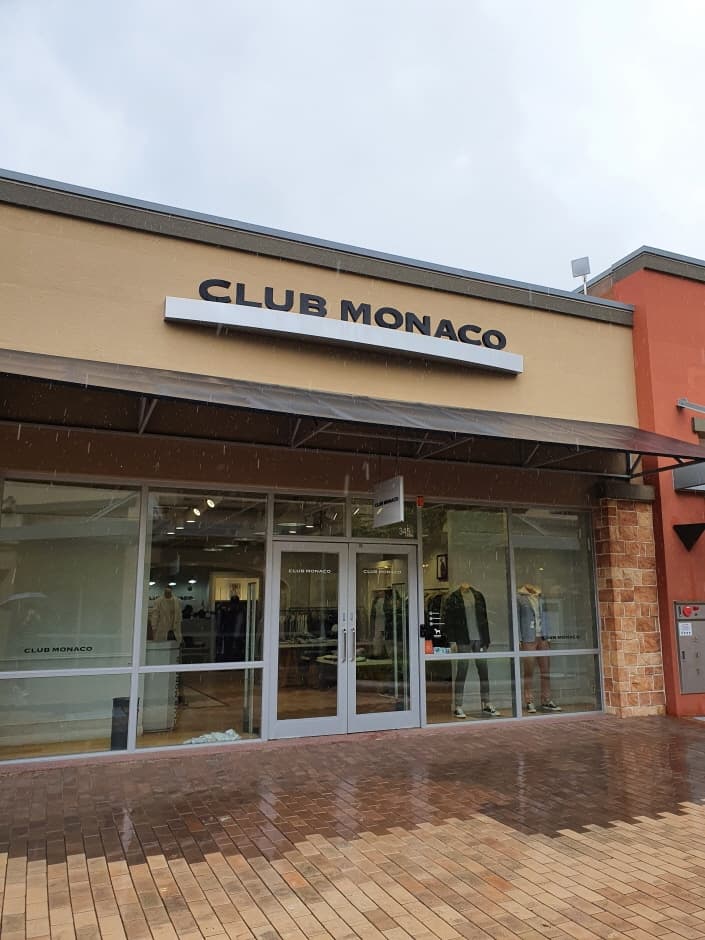 The Handsome Club Monaco - Shinsegae Yeoju Branch [Tax Refund Shop] (한섬 클럽모나코 신세계여주)