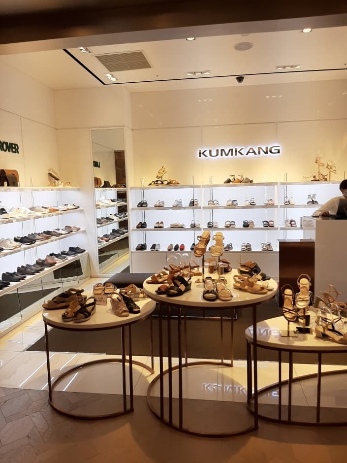 Kumkang Shoes - Shinsegae Gangnam Branch [Tax Refund Shop] (KK신세강남(금강 금강제화))