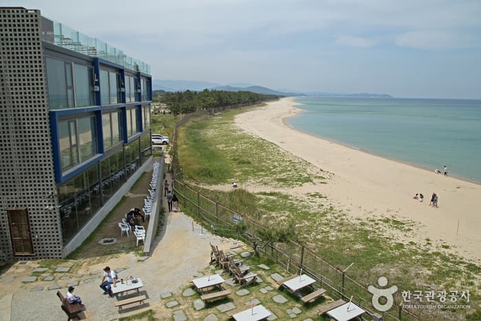 Gajinhaebyeon Beach (가진해변)