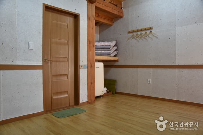Nadul Hanok (나들한옥)