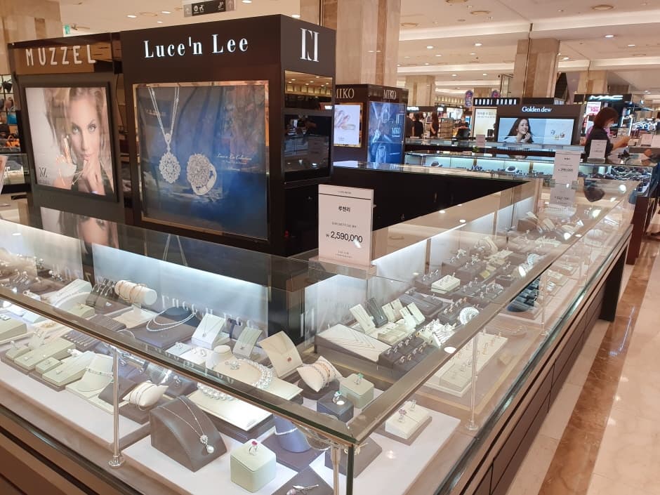 Lucenlee - Hyundai Jungdong Branch [Tax Refund Shop] (루첸리 현대중동)