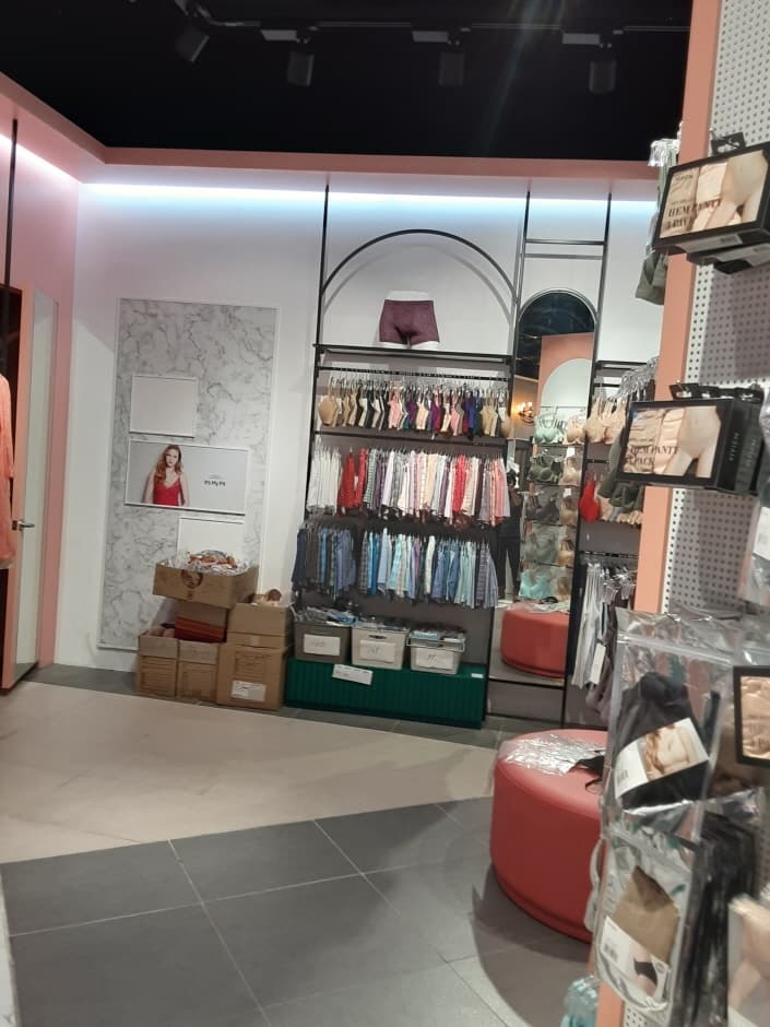 Vivien - Esiapolis Branch [Tax Refund Shop] (비비안 이시아폴리스)