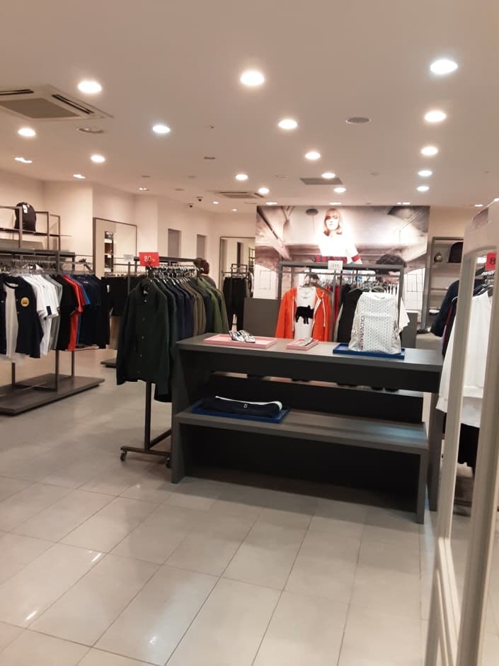 LF Cole Haan - Shinsegae Paju Branch [Tax Refund Shop] (LF 콜한 신세계파주)