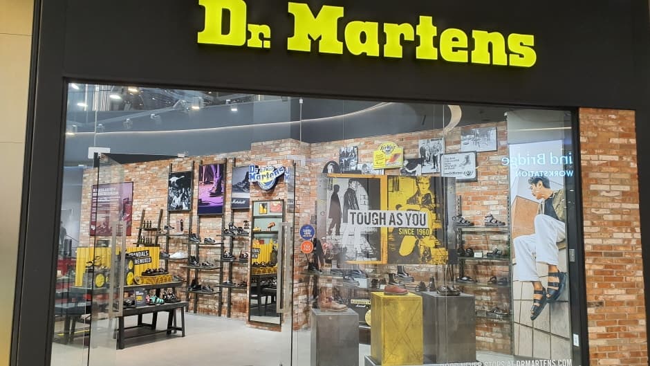 Dr. Martens - Starfield Hanam Branch [Tax Refund Shop] (닥터마틴 스타필드 하남점)
