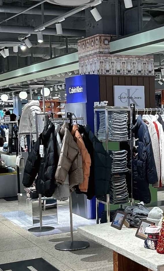 Calvin Klein Jean [Tax Refund Shop] (캘빈클라인 진)