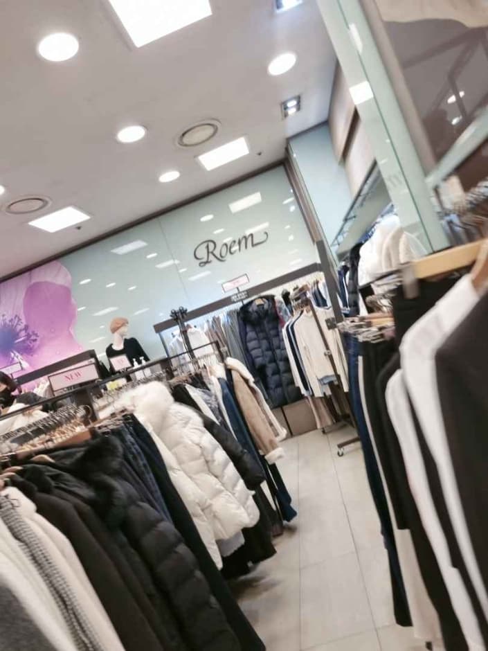 Roem Girls - Newcore Sanbon Branch [Tax Refund Shop] (로엠걸즈 뉴코아 산본점)