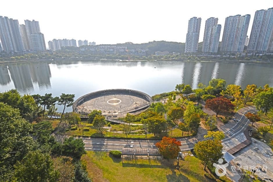 Gwanggyo Freiburg Observatory (광교 프라이부르크전망대)