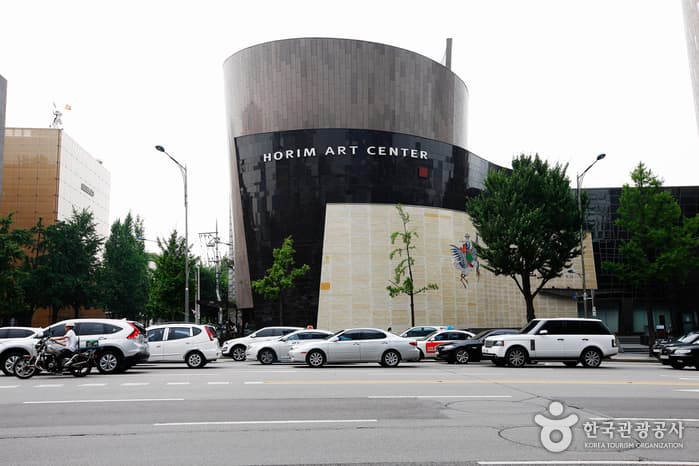 Horim Art Center (Horim Museum Sinsa) (호림아트센터(호림박물관 신사분관))