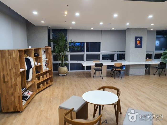 Hotel Kenny Yeosu (호텔케니여수)