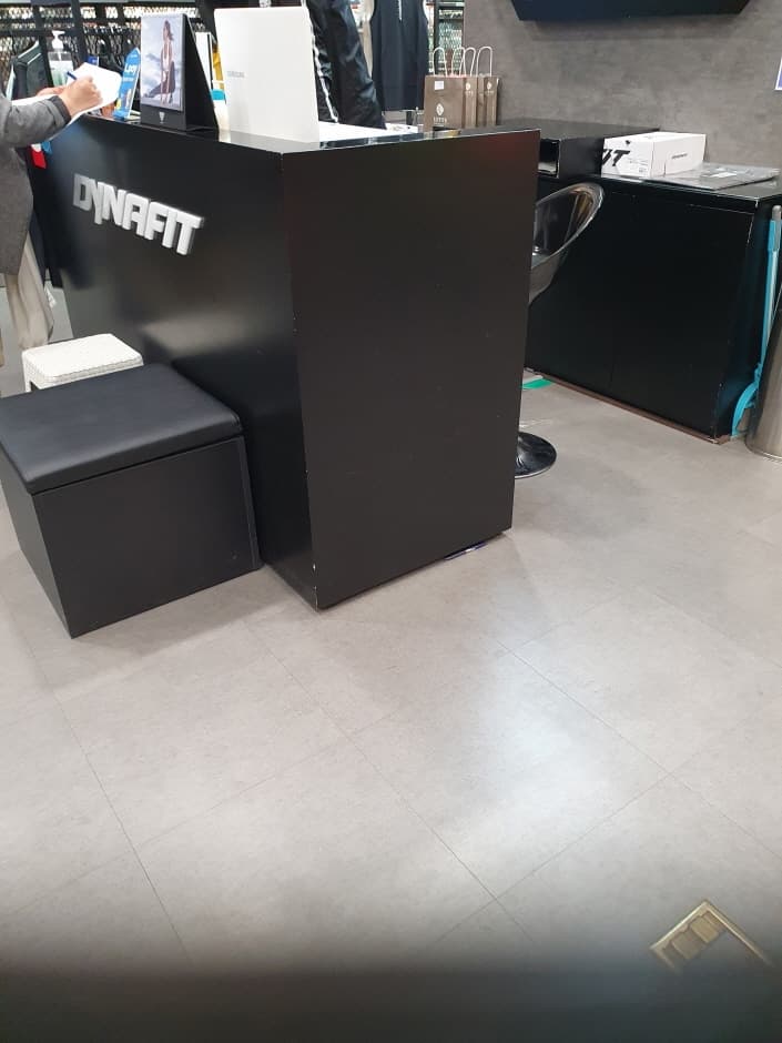 Dynafit - Lotte Factory Gasan Branch [Tax Refund Shop] (다이나핏 롯데팩토리 가산)