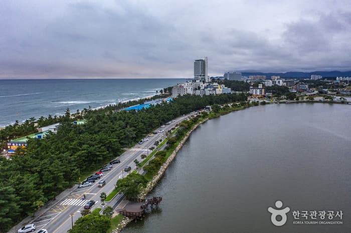 Gangneung Gyeongpo Beach (강릉 경포해수욕장)