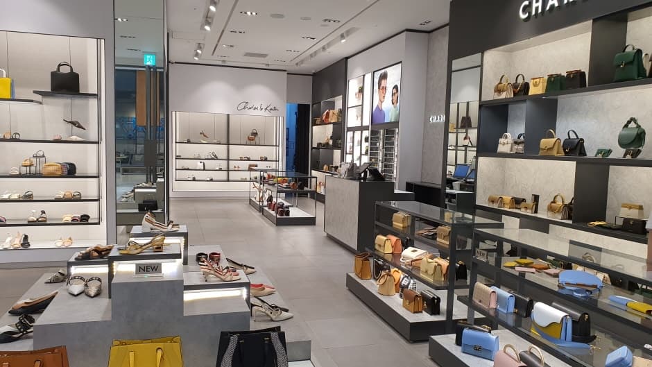 Charles & Keith [Tax Refund Shop] (CHARLES & KEITH)