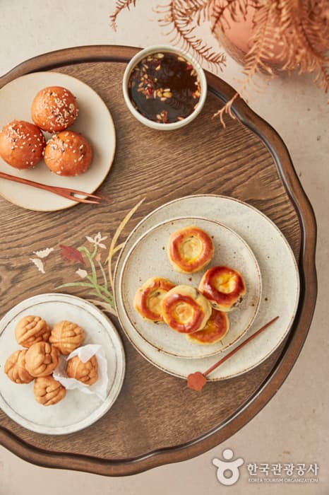 Hwangnambbang (황남빵)