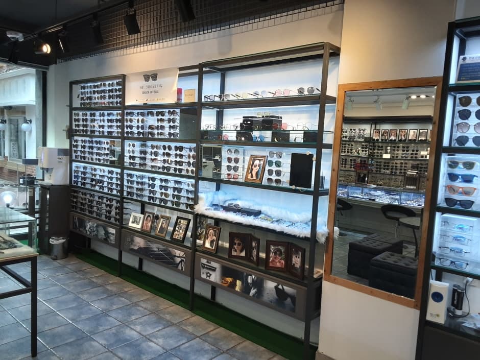 Rodeo Eyewear - Daegu Dongseong-ro Branch [Tax Refund Shop] (로데오안경 대구동성로)