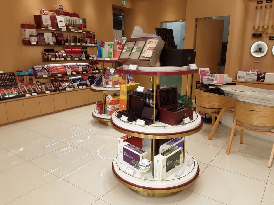 CheongKwanJang - Jeju Yeonbuk-ro Branch [Tax Refund Shop] (정관장 제주연북로)
