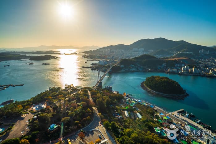 Dolsandaegyo Bridge (돌산대교)