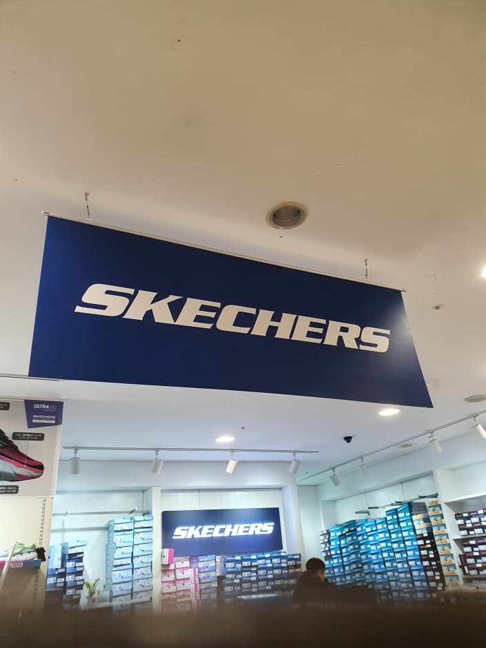 Skechers - Lotte Factory Gasan Branch [Tax Refund Shop] (스케쳐스 롯데팩토리 가산)