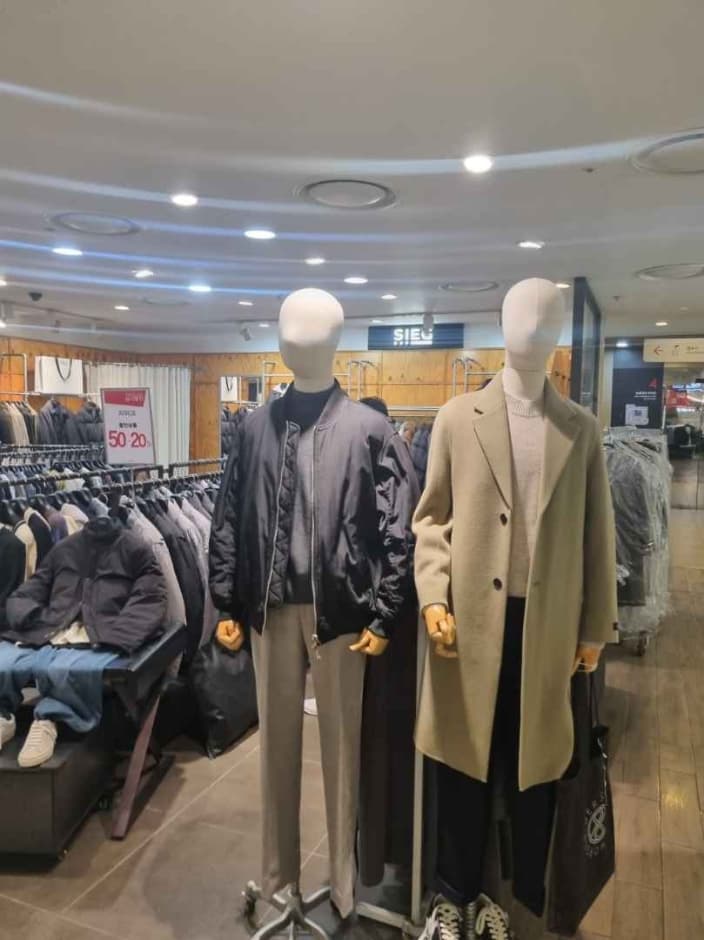 Sieg [Tax Refund Shop] (지이크)