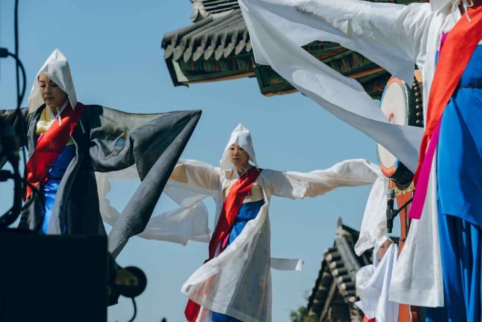 Seosan Haemi Eupseong Festival (서산해미읍성축제)