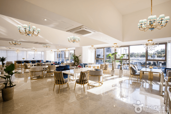 Baymond Hotel (베이몬드호텔)