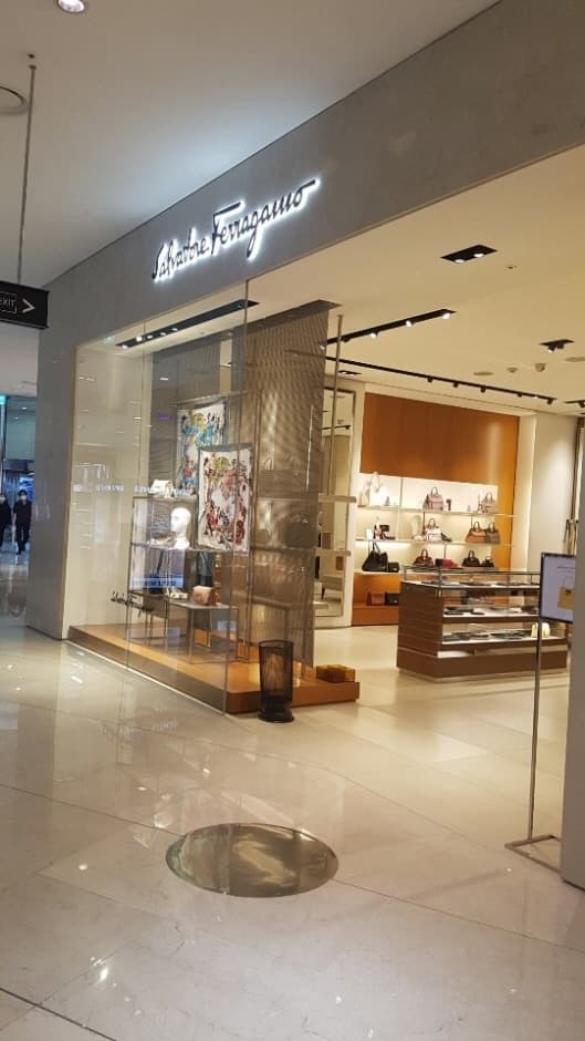 Ferragamo - Galleria Timeworld Branch [Tax Refund Shop] (페레가모 갤러리아 타임월드점)