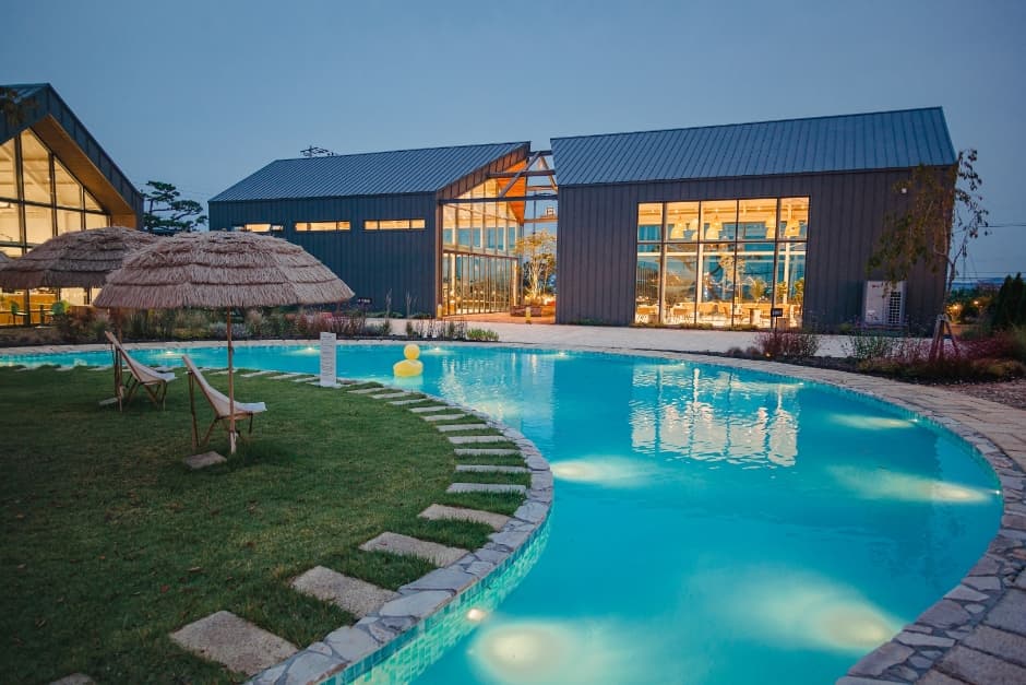 Spielraum Glamping (슈필라움글램핑)