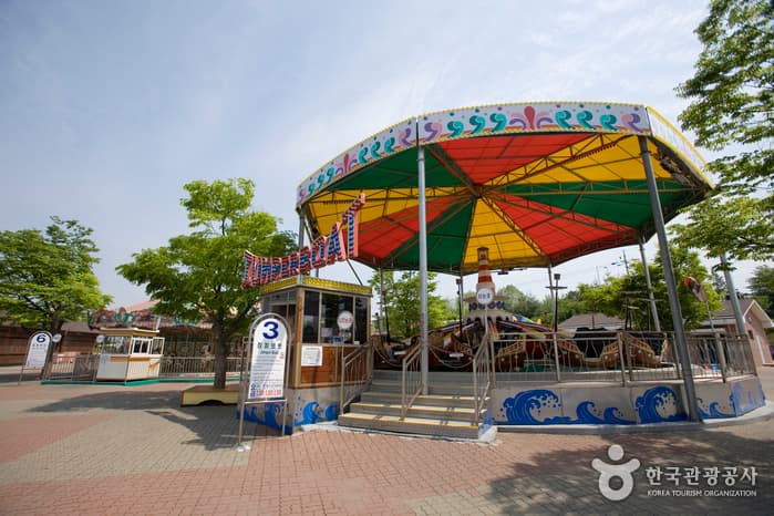 The Peace Land (평화랜드)