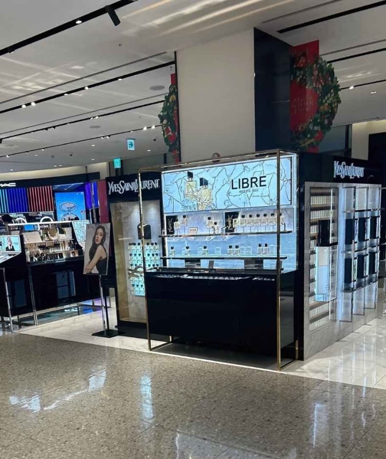 YSL Cosmetics [Tax Refund Shop] (입생로랑 코스메틱)