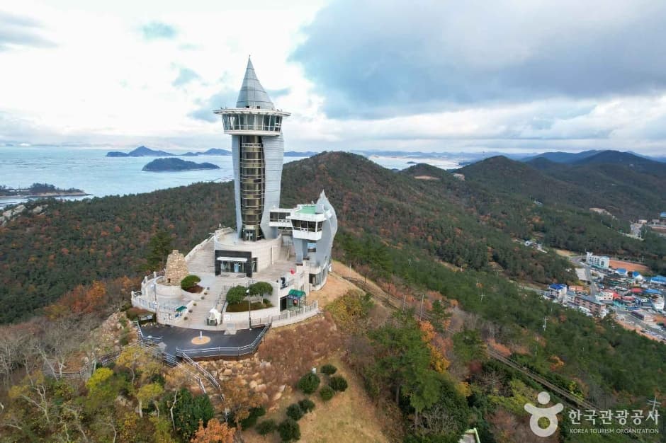 Ttangkkeut Observatory (땅끝전망대)